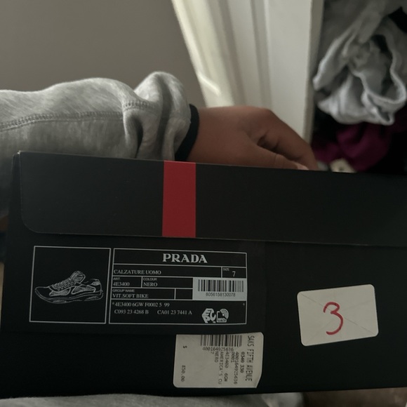 Prada shoes 9 men - Picture 7 of 7